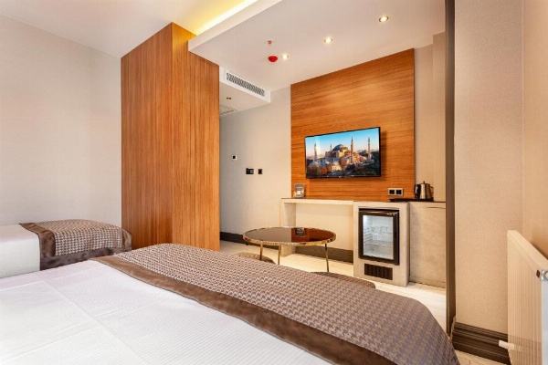 Santra Hotel image 14