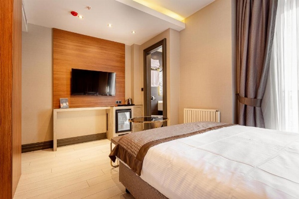 Santra Hotel image 17